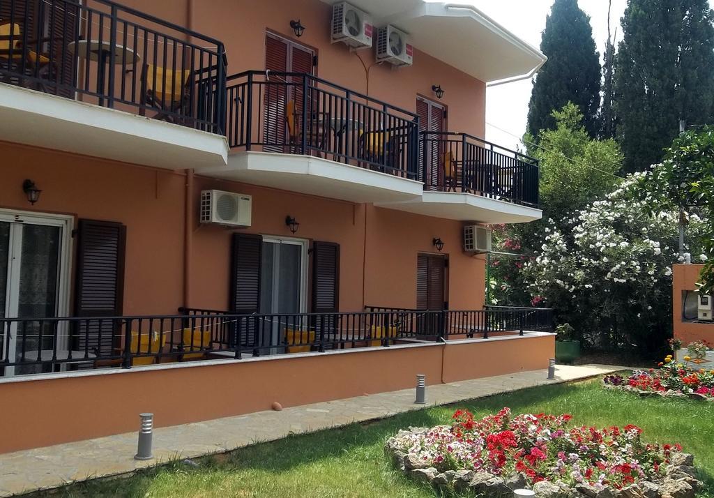 Aspa'S Apartments Дассия Экстерьер фото